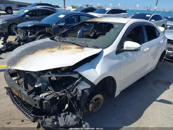 5YFBURHE8KP894131 2019 TOYOTA COROLLA - Image 2