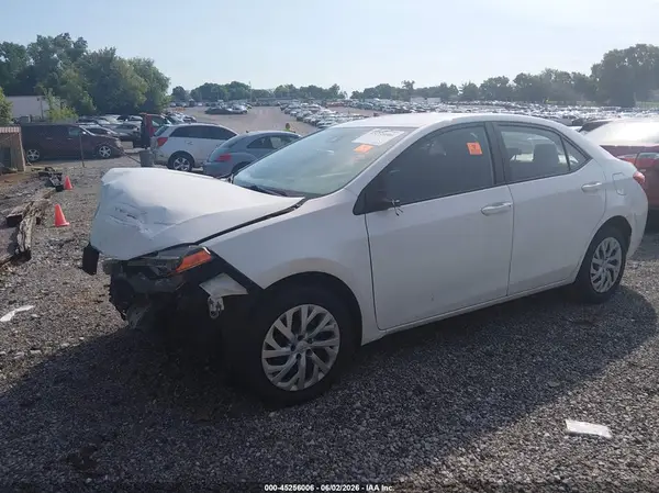 5YFBURHE8KP894310 2019 TOYOTA COROLLA - Image 2