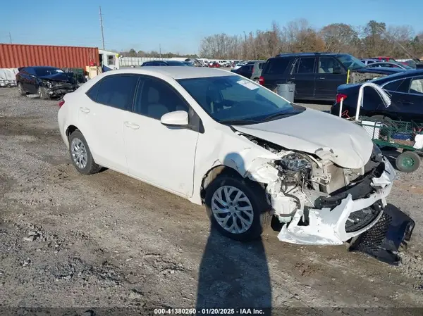 5YFBURHE8KP897241 2019 TOYOTA COROLLA - Image 1