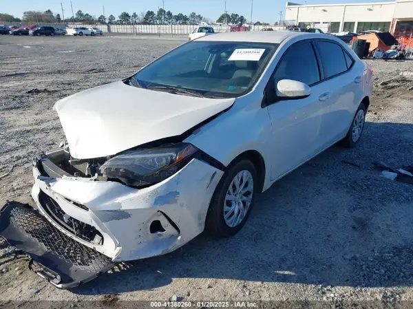 5YFBURHE8KP897241 2019 TOYOTA COROLLA - Image 2
