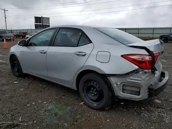 5YFBURHE8KP898714 2019 TOYOTA COROLLA - Image 2