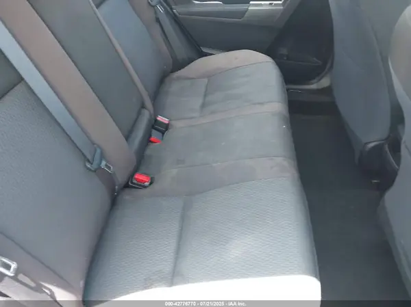 5YFBURHE8KP899281 2019 TOYOTA COROLLA - Image 8