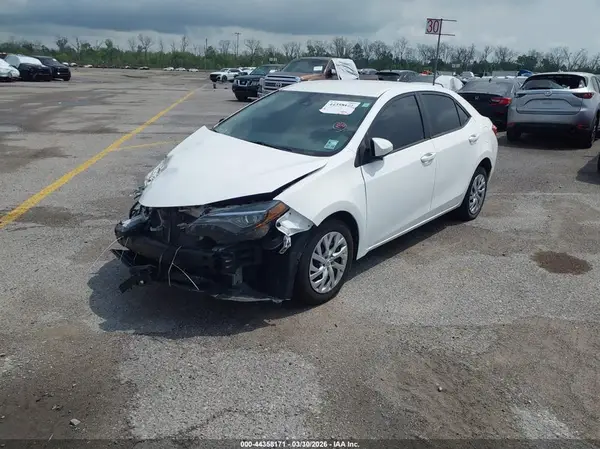 5YFBURHE8KP899622 2019 TOYOTA COROLLA - Image 2