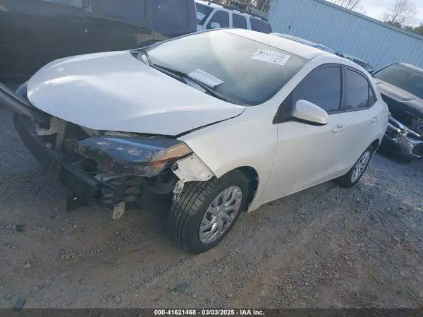 5YFBURHE8KP900722 2019 TOYOTA COROLLA - Image 2