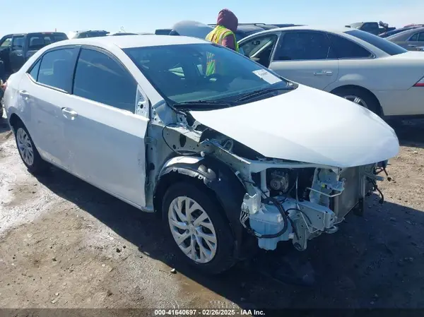 5YFBURHE8KP902180 2019 TOYOTA COROLLA - Image 1