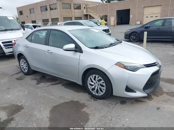 5YFBURHE8KP903331 2019 TOYOTA COROLLA - Image 1