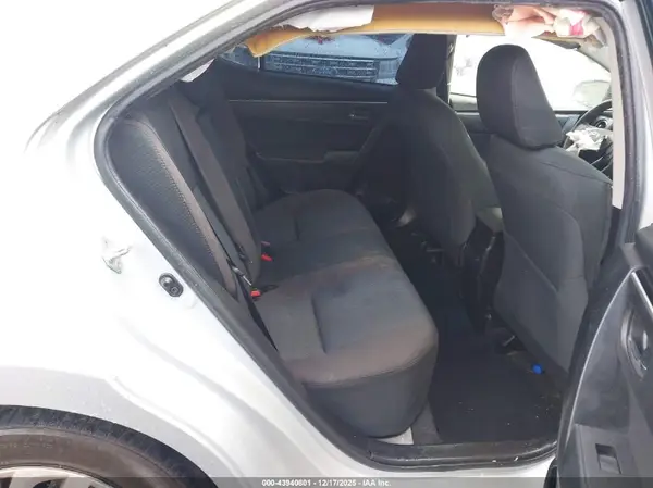 5YFBURHE8KP904074 2019 TOYOTA COROLLA - Image 8