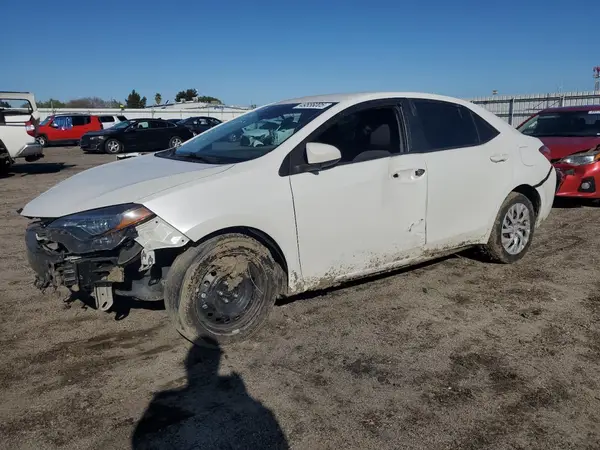 5YFBURHE8KP904110 2019 TOYOTA COROLLA - Image 1