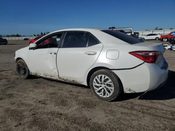 5YFBURHE8KP904110 2019 TOYOTA COROLLA - Image 2