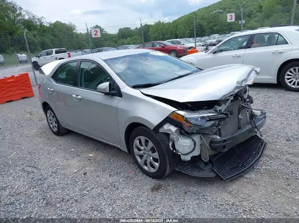 5YFBURHE8KP904754 2019 TOYOTA COROLLA - Image 1