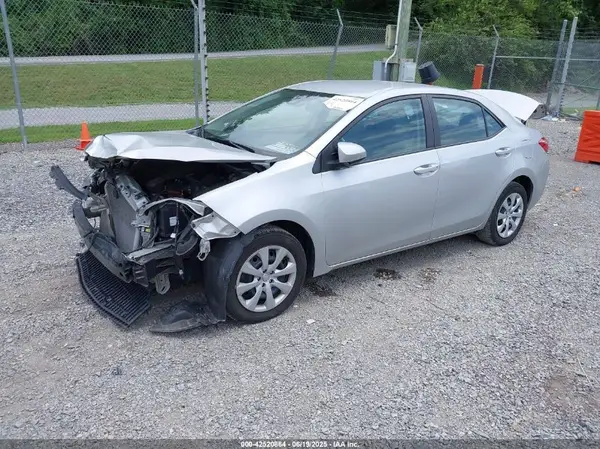 5YFBURHE8KP904754 2019 TOYOTA COROLLA - Image 2