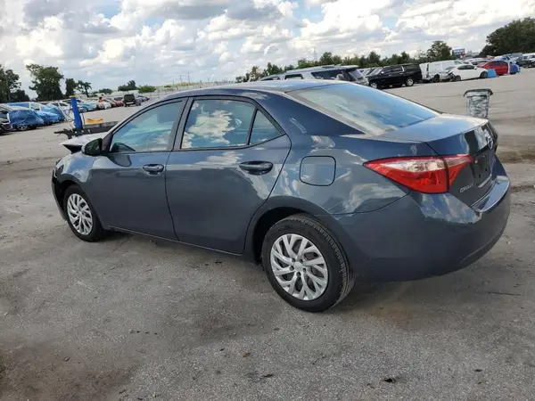 5YFBURHE8KP906889 2019 TOYOTA COROLLA - Image 2