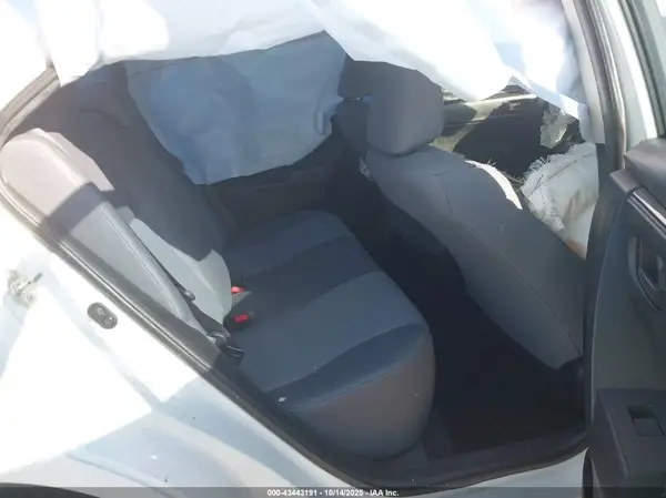 5YFBURHE8KP909680 2019 TOYOTA COROLLA - Image 8