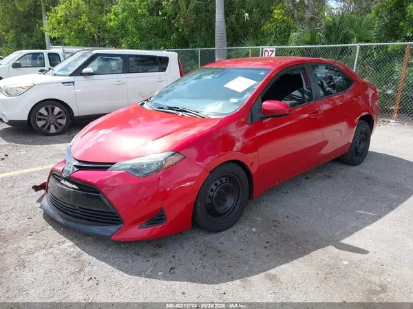 5YFBURHE8KP909694 2019 TOYOTA COROLLA - Image 2