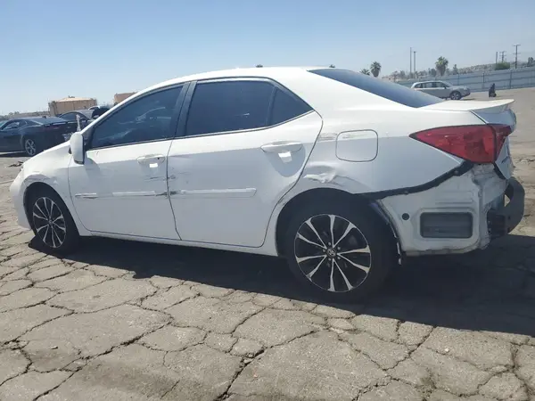 5YFBURHE8KP912451 2019 TOYOTA COROLLA - Image 2