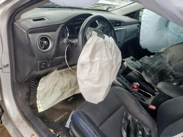 5YFBURHE8KP912644 2019 TOYOTA COROLLA - Image 8