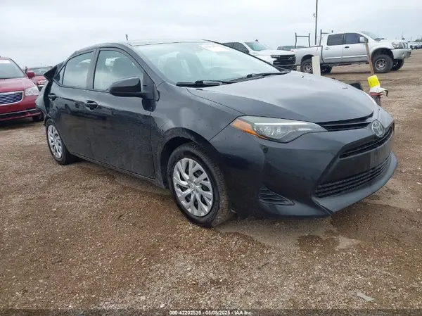 5YFBURHE8KP913339 2019 TOYOTA COROLLA - Image 1