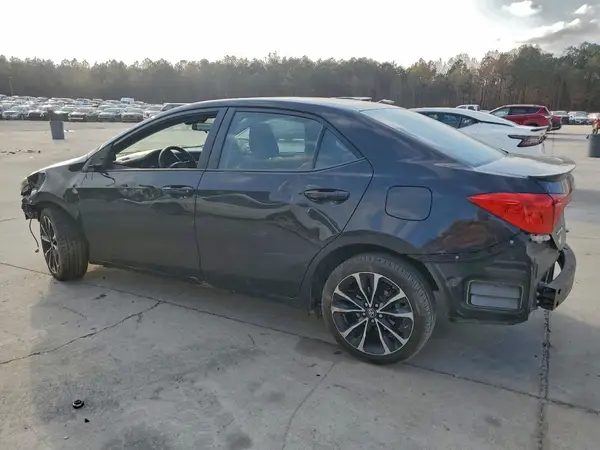 5YFBURHE8KP917133 2019 TOYOTA COROLLA - Image 2