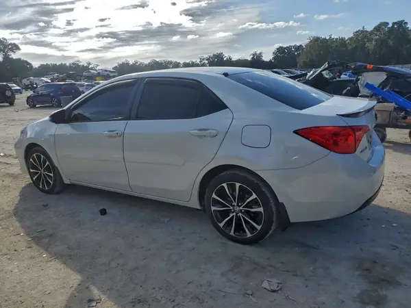 5YFBURHE8KP917228 2019 TOYOTA COROLLA - Image 2