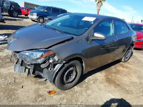 5YFBURHE8KP917391 2019 TOYOTA COROLLA - Image 2