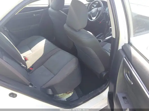 5YFBURHE8KP917956 2019 TOYOTA COROLLA - Image 8