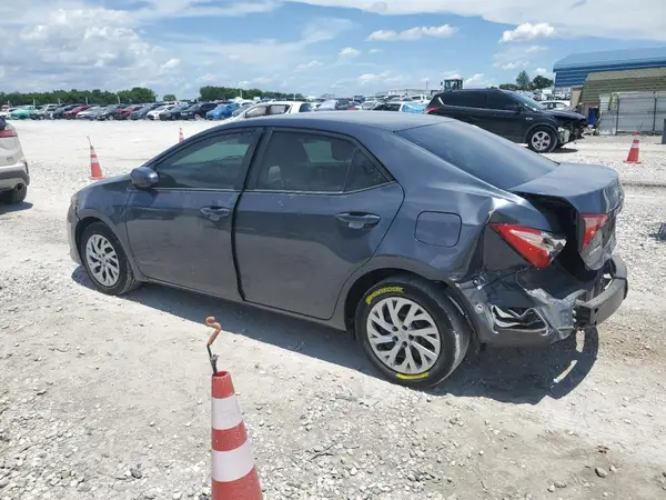 5YFBURHE8KP917973 2019 TOYOTA COROLLA - Image 2
