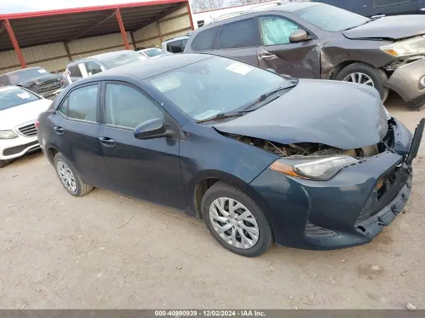 5YFBURHE8KP918783 2019 TOYOTA COROLLA - Image 1
