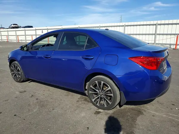 5YFBURHE8KP920579 2019 TOYOTA COROLLA - Image 2