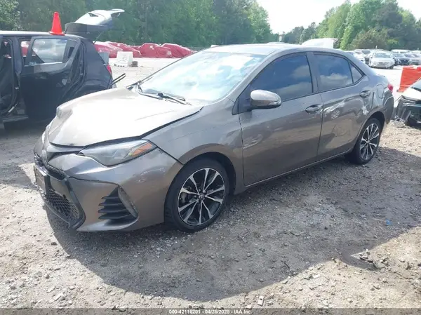 5YFBURHE8KP920873 2019 TOYOTA COROLLA - Image 2