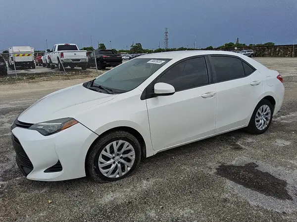 5YFBURHE8KP922123 2019 TOYOTA COROLLA - Image 1