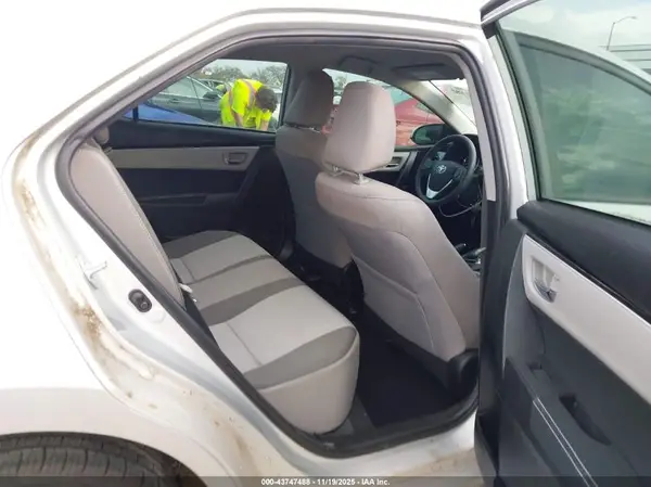 5YFBURHE8KP923384 2019 TOYOTA COROLLA - Image 8