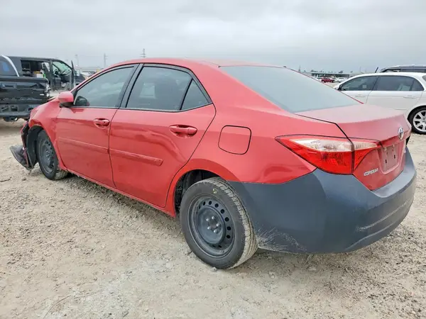 5YFBURHE8KP930206 2019 TOYOTA COROLLA - Image 2