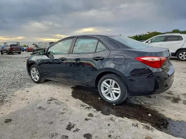5YFBURHE8KP935132 2019 TOYOTA COROLLA - Image 2