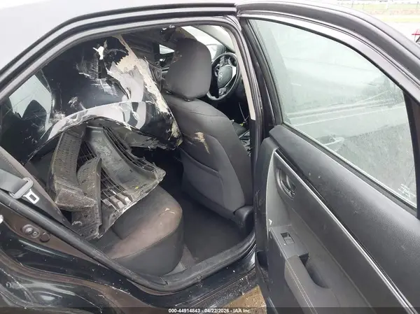 5YFBURHE8KP941027 2019 TOYOTA COROLLA - Image 8