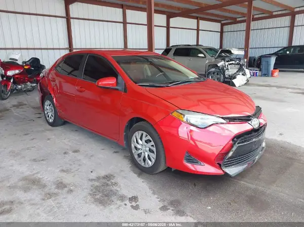 5YFBURHE8KP943098 2019 TOYOTA COROLLA - Image 1