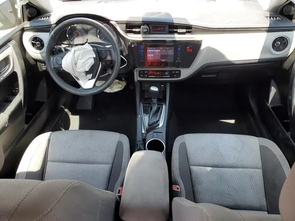 5YFBURHE8KP946048 2019 TOYOTA COROLLA - Image 8