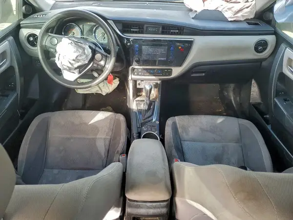 5YFBURHE8KP946549 2019 TOYOTA COROLLA - Image 8