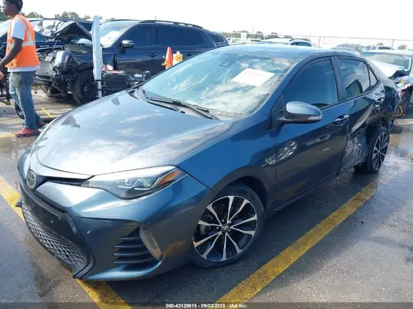 5YFBURHE8KP947880 2019 TOYOTA COROLLA - Image 2
