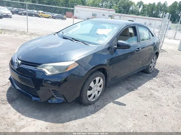 5YFBURHE9GP371708 2016 TOYOTA COROLLA - Image 2