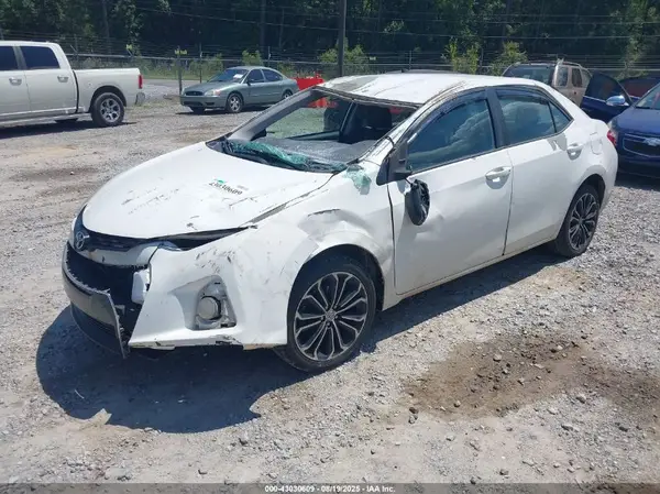 5YFBURHE9GP372390 2016 TOYOTA COROLLA - Image 2