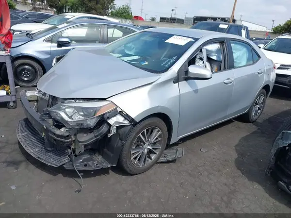 5YFBURHE9GP374575 2016 TOYOTA COROLLA - Image 2