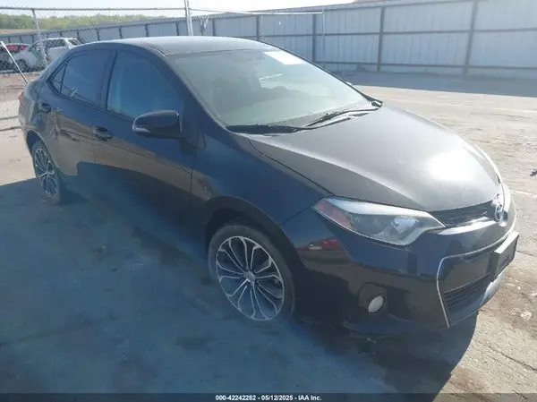 5YFBURHE9GP388122 2016 TOYOTA COROLLA - Image 1