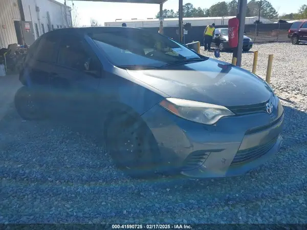 5YFBURHE9GP389965 2016 TOYOTA COROLLA - Image 1