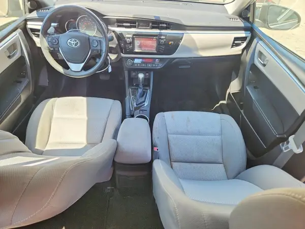 5YFBURHE9GP390002 2016 TOYOTA COROLLA - Image 8