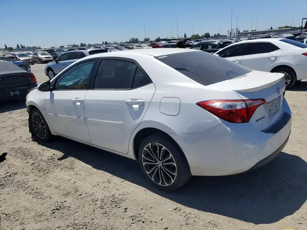 5YFBURHE9GP393126 2016 TOYOTA COROLLA - Image 2