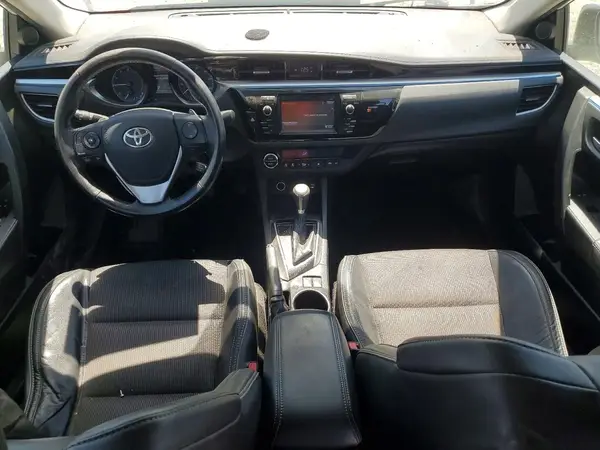 5YFBURHE9GP393126 2016 TOYOTA COROLLA - Image 8