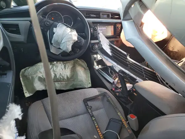 5YFBURHE9GP399699 2016 TOYOTA COROLLA - Image 8