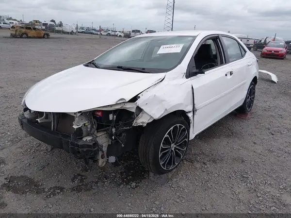 5YFBURHE9GP402911 2016 TOYOTA COROLLA - Image 2