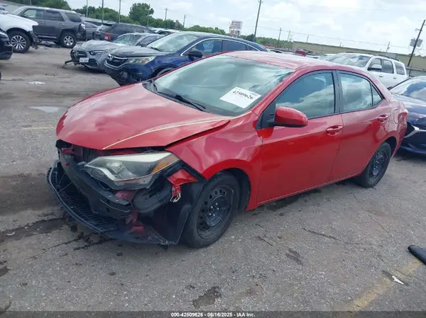 5YFBURHE9GP406814 2016 TOYOTA COROLLA - Image 2
