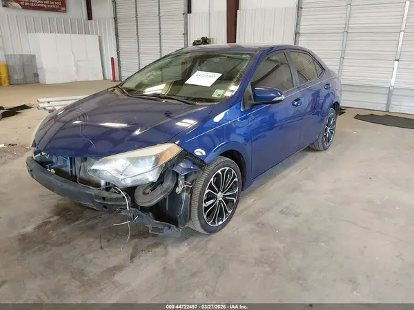 5YFBURHE9GP410023 2016 TOYOTA COROLLA - Image 2